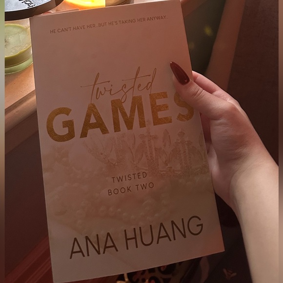 twisted love+twisted games by ana huang brand new never read before - Picture 2 of 4